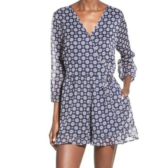 Band of Gypsies Pants - Band of Gypsies Navy/White Faux Wrap 3/4 Sleeve, Semi Sheer Romper - S